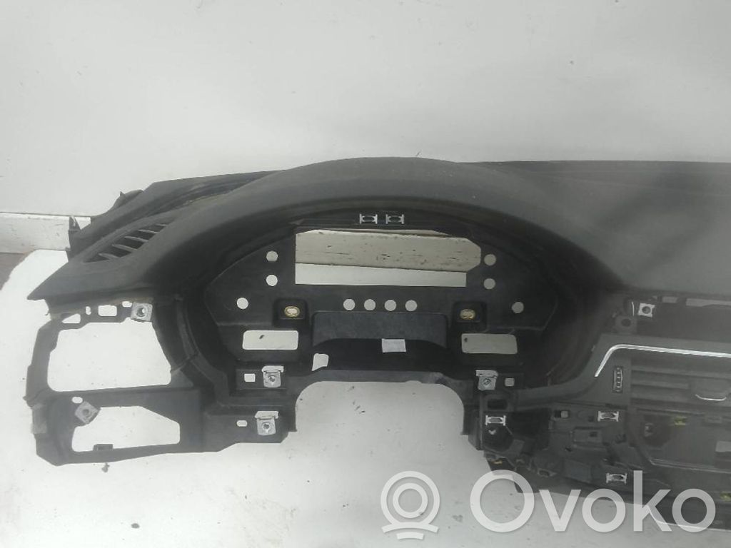 Audi A4 Allroad B9 Airbag set with panel 