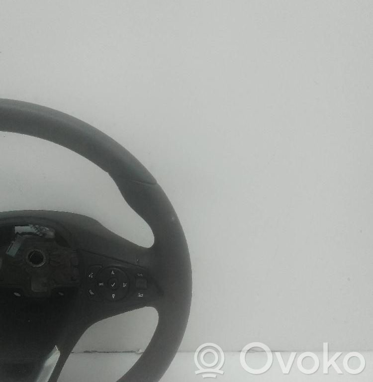 Ohjauspyörä   YQ001181YX