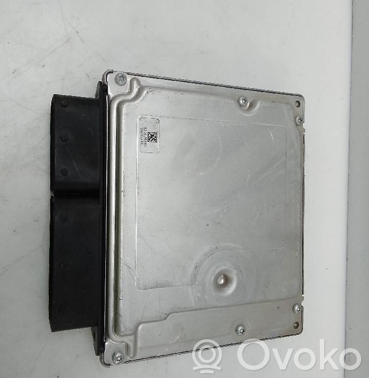 BMW 1 E81 E87 Engine control unit/module 
