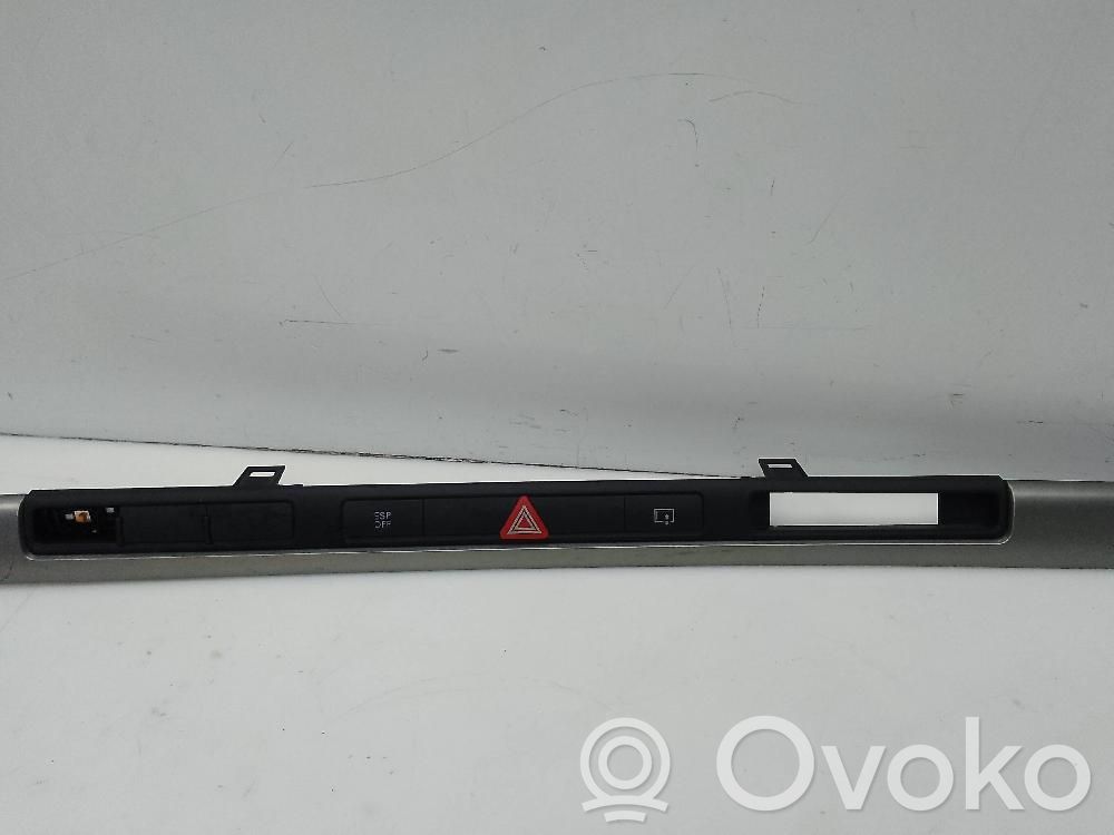 Audi A8 S8 D3 4E Botón interruptor de luz de peligro 