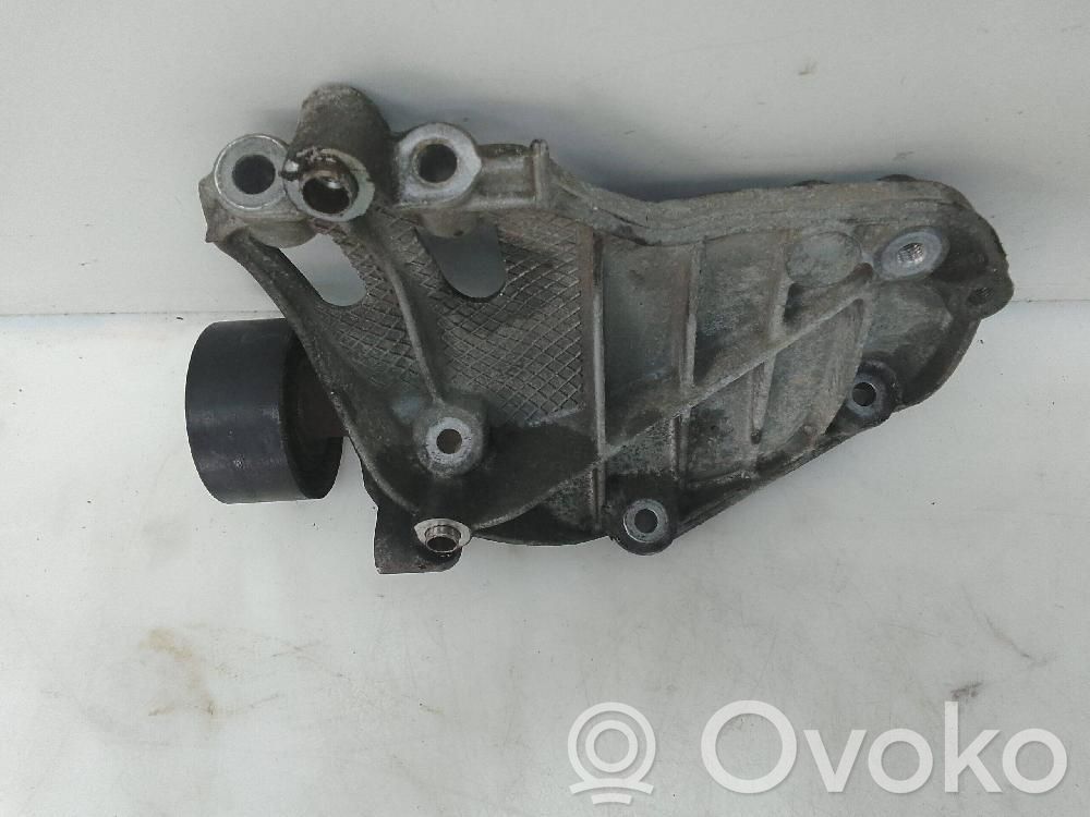 BMW 5 F10 F11 Engine mount bracket 