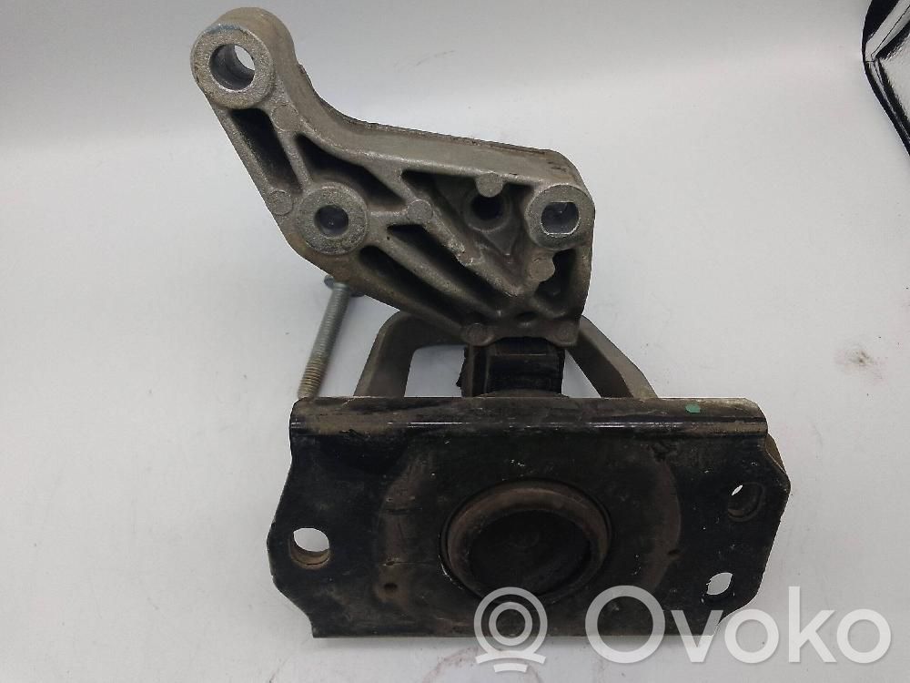 Engine mount bracket   93853921