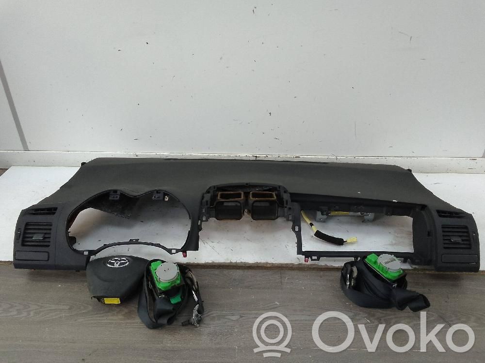 Toyota Auris 150 Turvatyynysarja paneelilla 