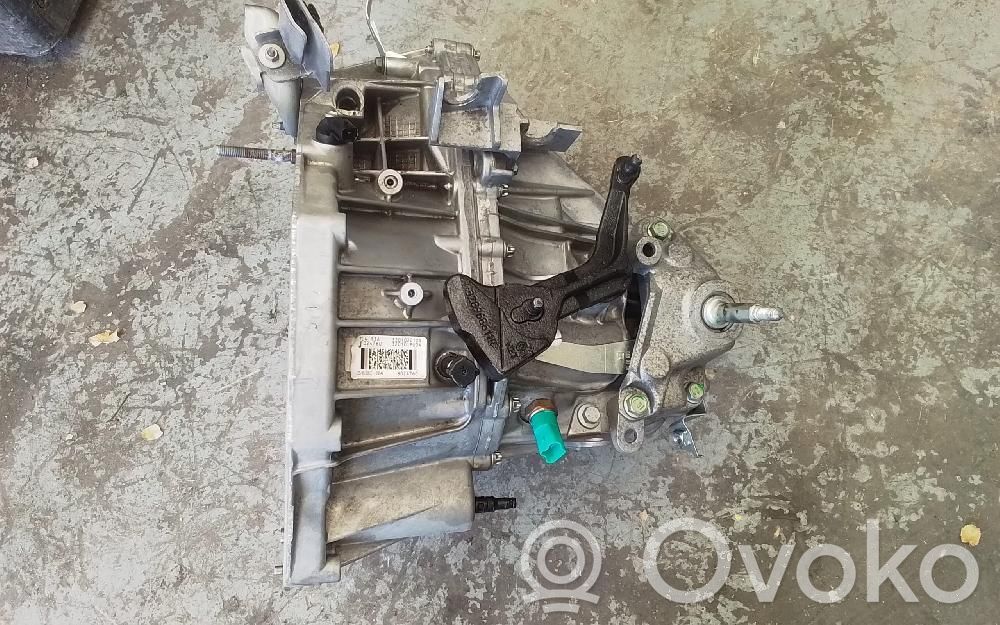 Nissan Pulsar Scatola del cambio manuale a 5 velocità 