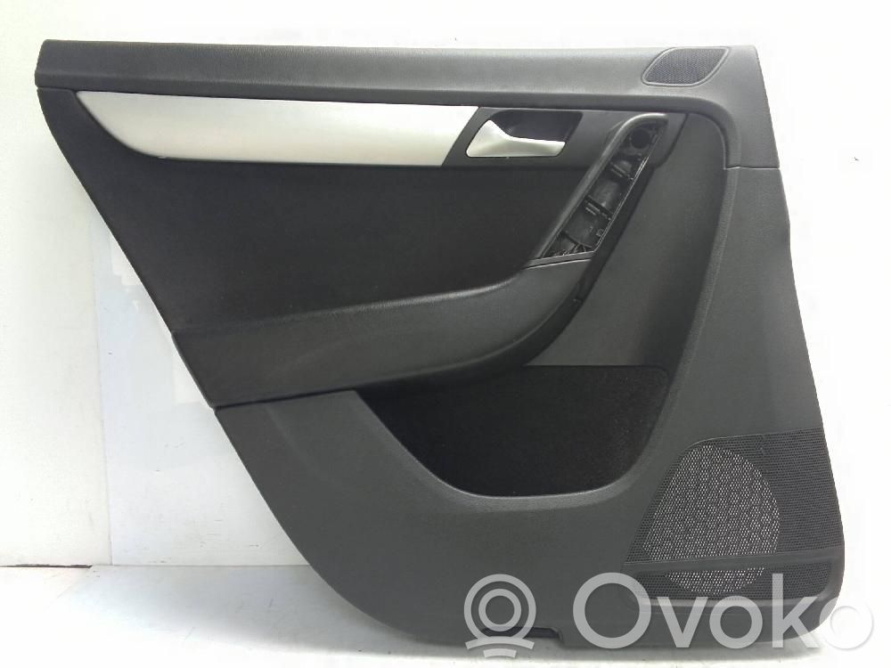 Volkswagen PASSAT B7 Boczki / Poszycie drzwi tylnych 