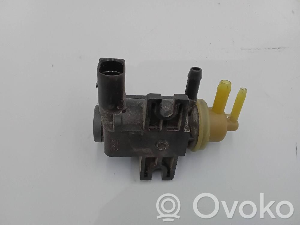 Volkswagen Beetle A5 Supapă control ralanti (regulator) 