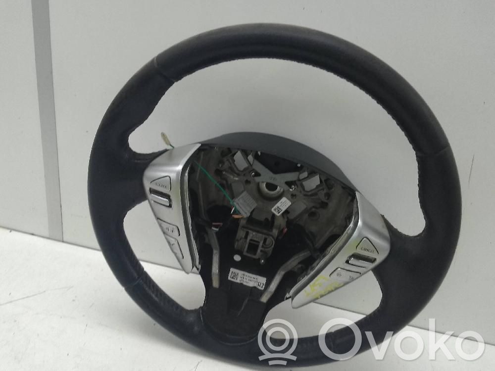 Nissan Note (E12) Stūre 