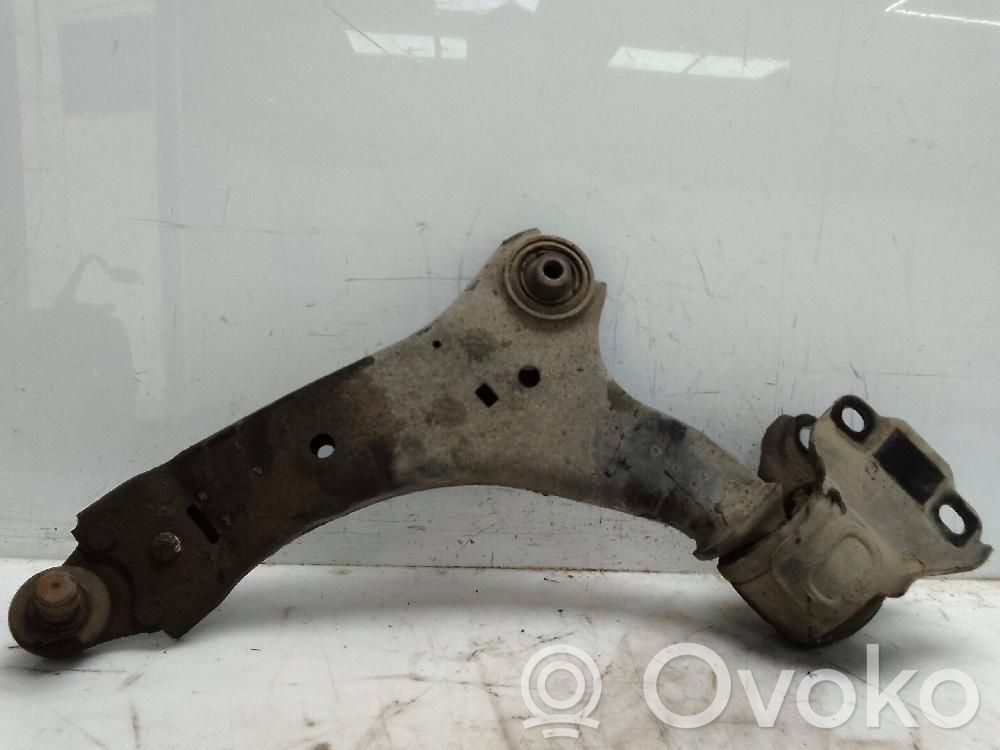 Volvo XC60 Braccio di controllo sospensione anteriore inferiore/braccio oscillante 