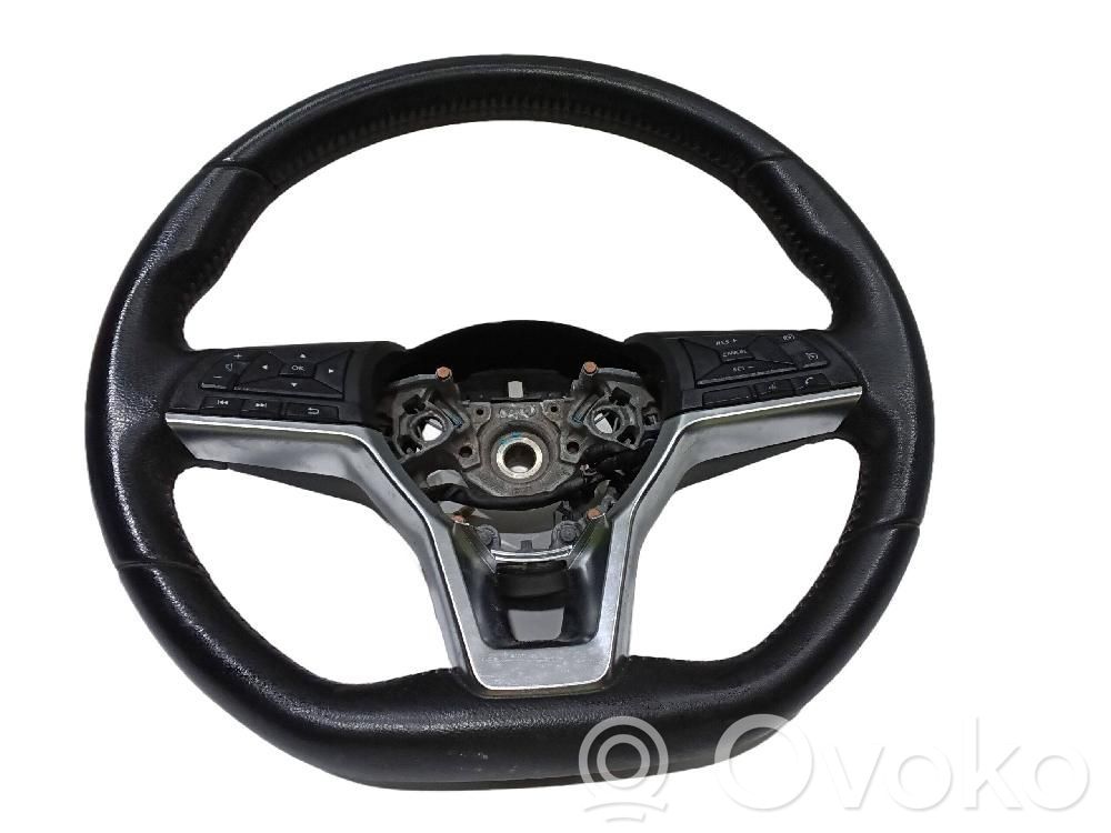 Nissan Juke II F16 Ohjauspyörä 