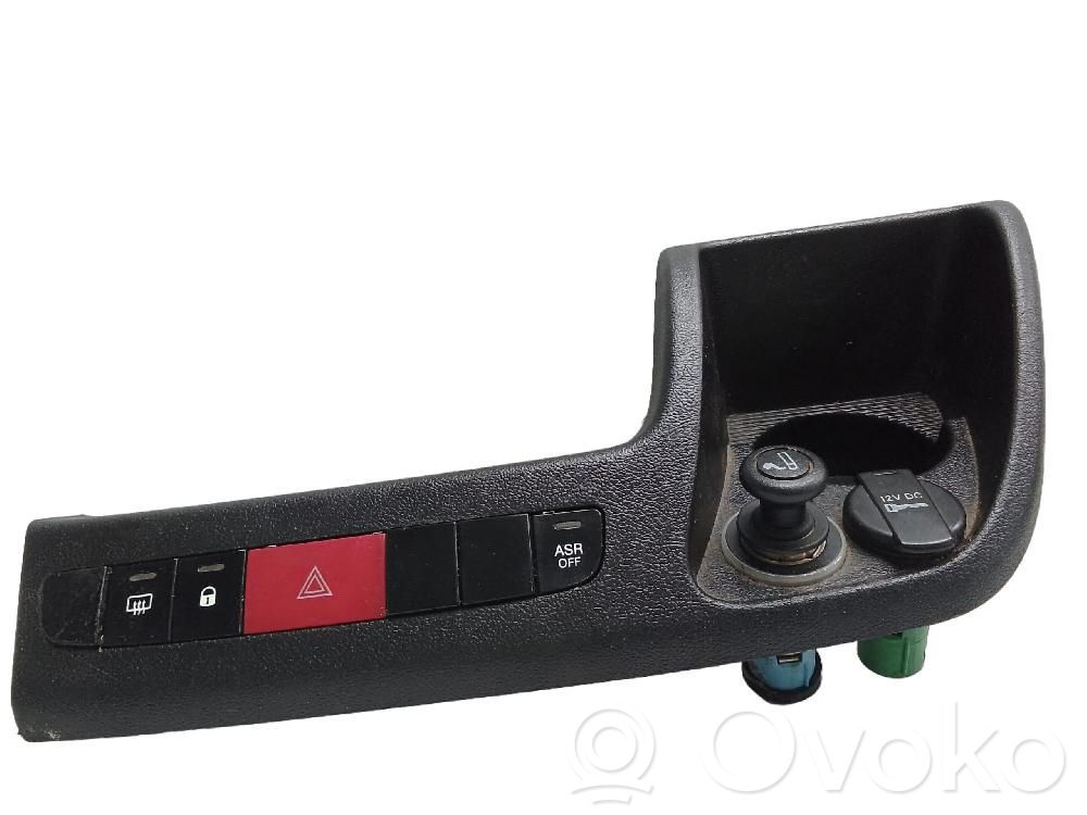 Botón interruptor de luz de peligro   1308183070