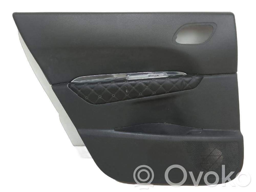 Peugeot 5008 Boczki / Poszycie drzwi tylnych 