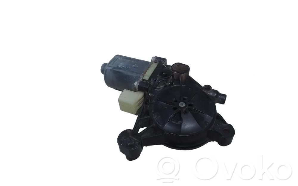 Motor del regulador de la ventanilla de la puerta delantera   5Q0959801B