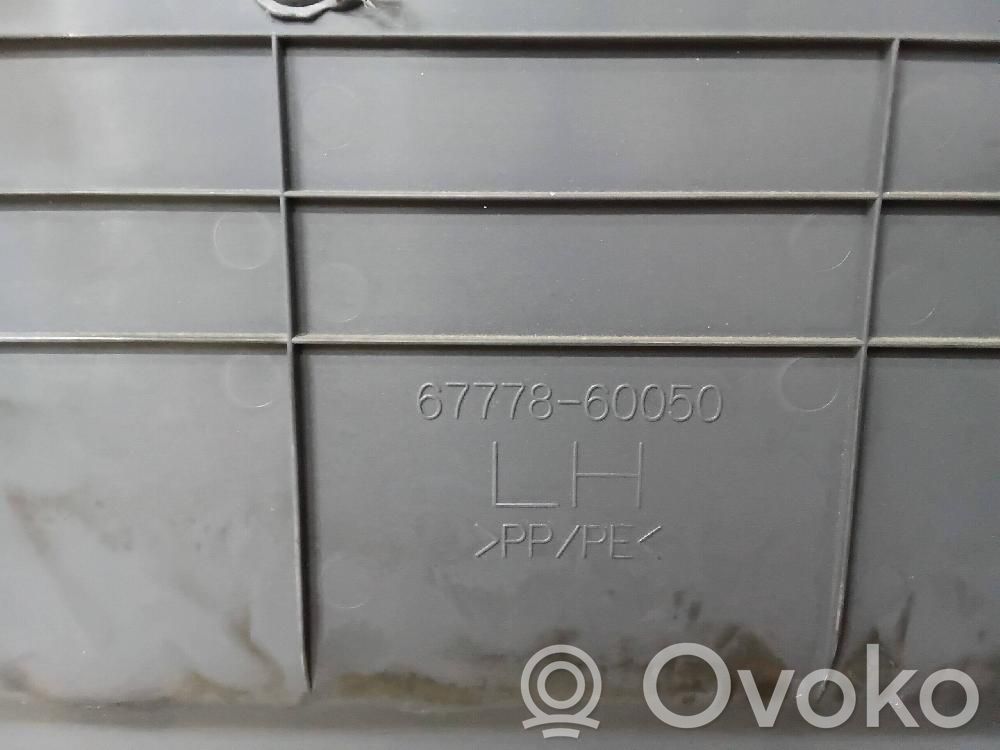 Toyota Land Cruiser (HDJ90) Boczki / Poszycie drzwi przednich 