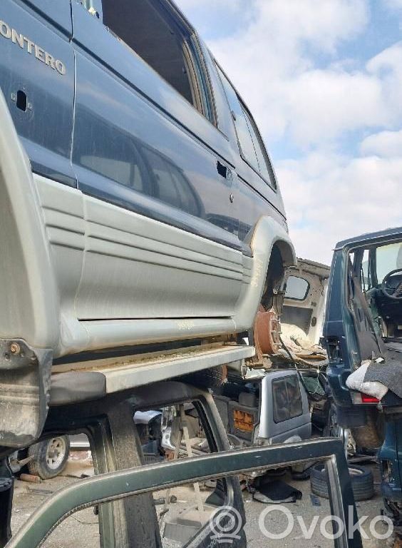 Mitsubishi Montero Oberer Querlenker vorne 
