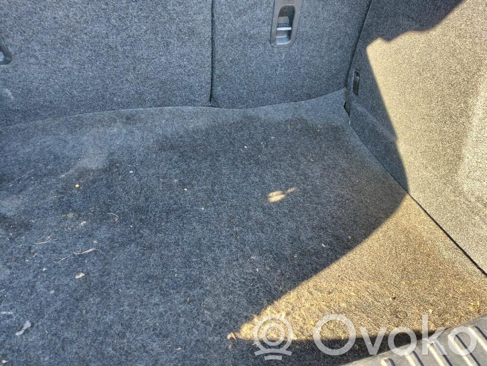 Mazda 3 II Mochetă portbagaj 