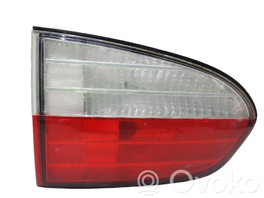 Hyundai H-1, Starex, Satellite Lampă spate în capacul portbagajului