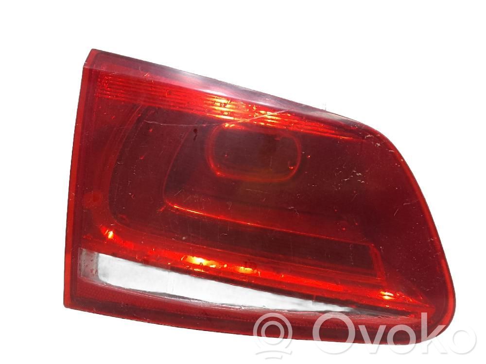 Volkswagen Touareg II Luci posteriori del portellone del bagagliaio 