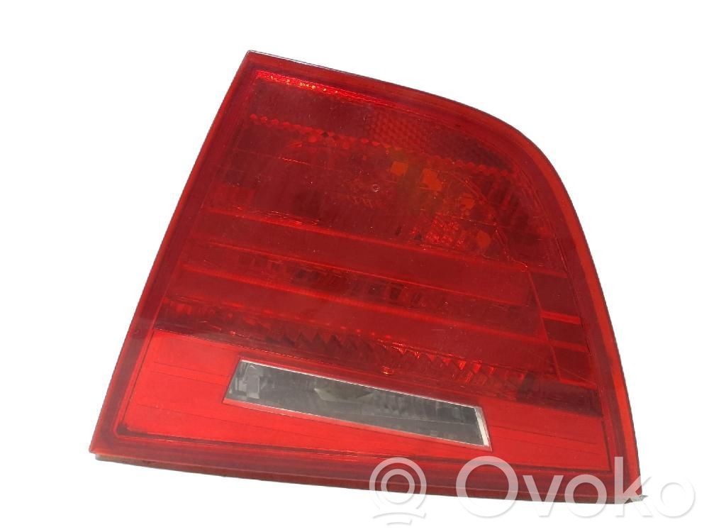 Tailgate rear/tail lights   21820201