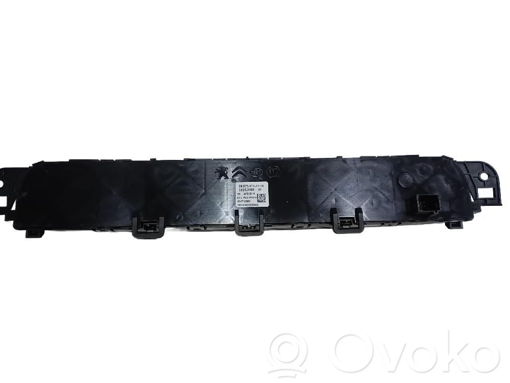 Renault Fluence Climate control unit 