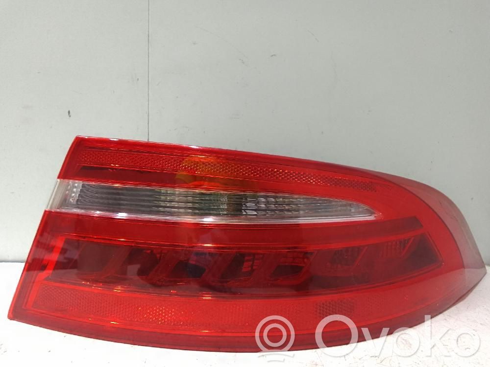 Jaguar XE Luci posteriori 