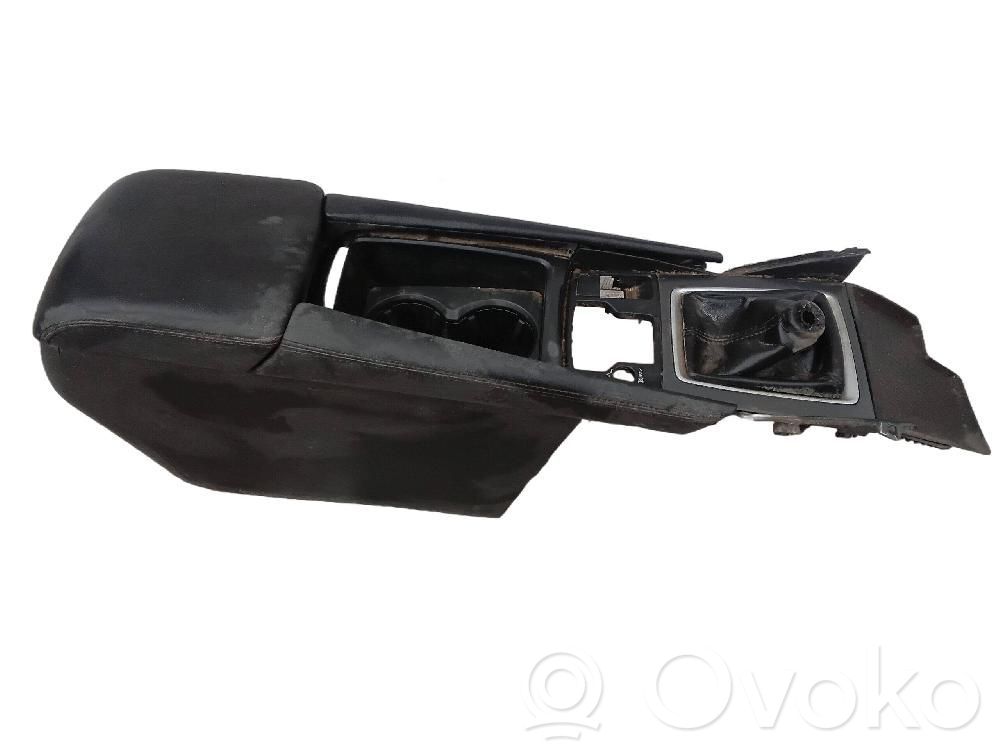 Mazda 6 Center console 