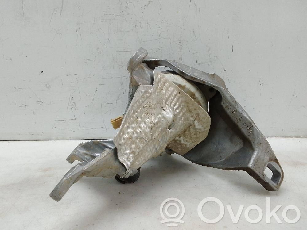 Audi RS Q8 Engine mount bracket 