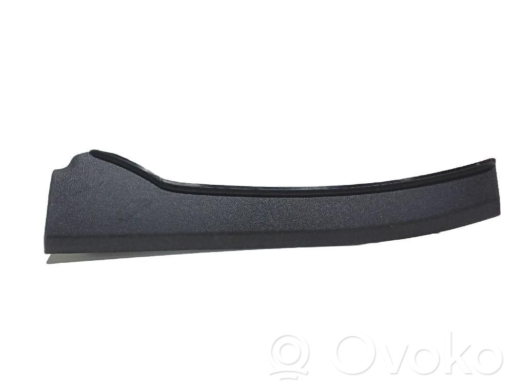 A-pilarin verhoilu   31425694