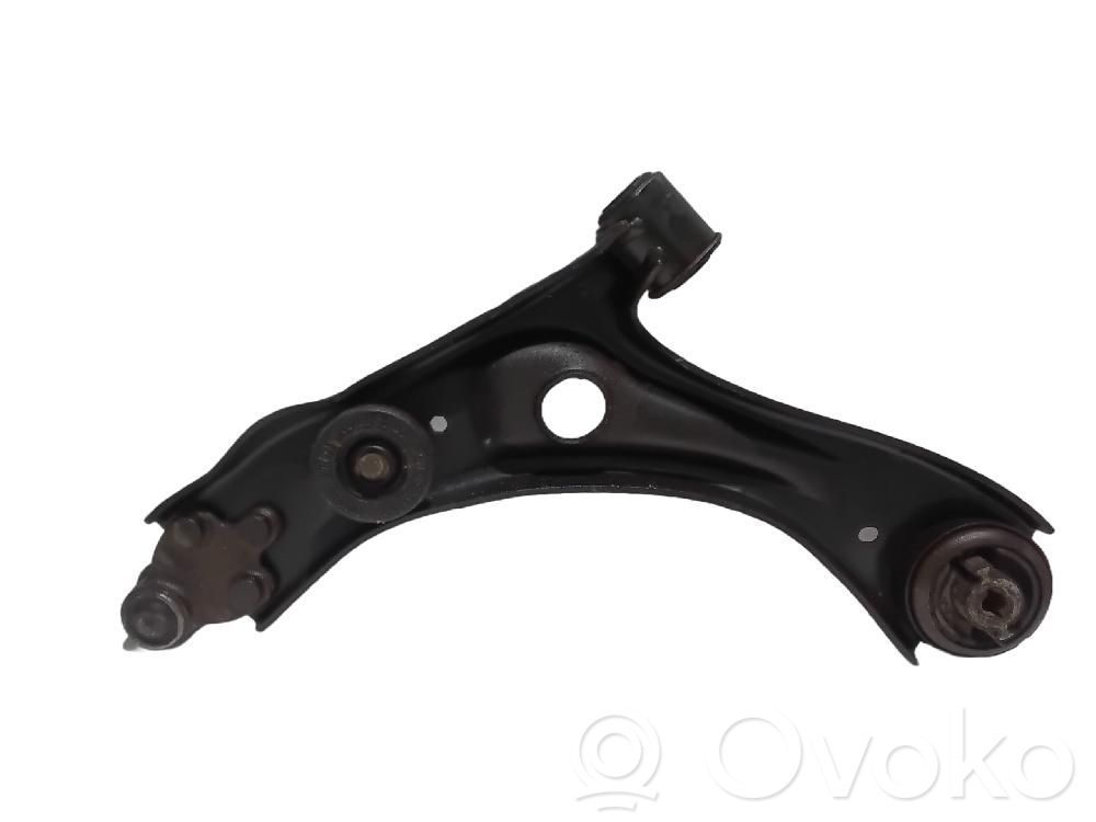 Ford Focus Front lower control arm/wishbone 