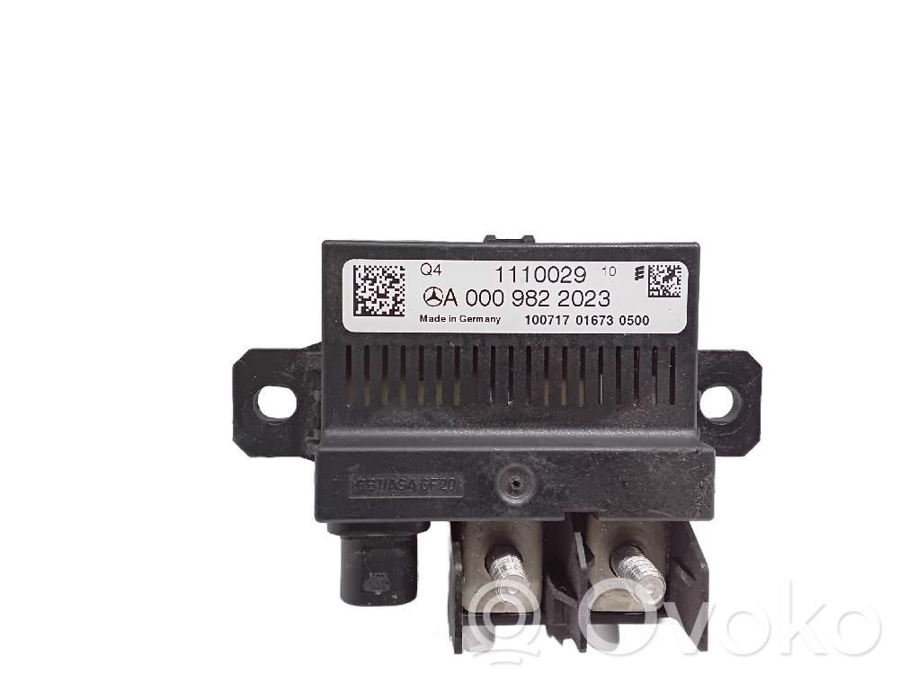 Sonstige Steuergeräte / Module   A0009822023