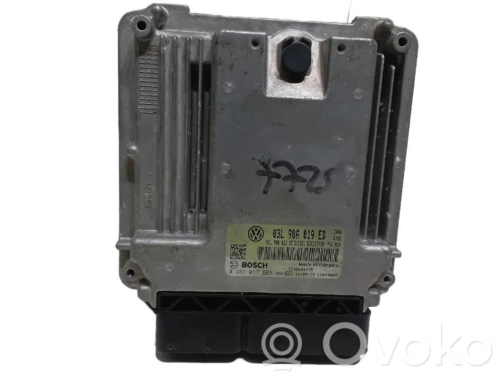 Sterownik / Moduł ECU   03L906019ED