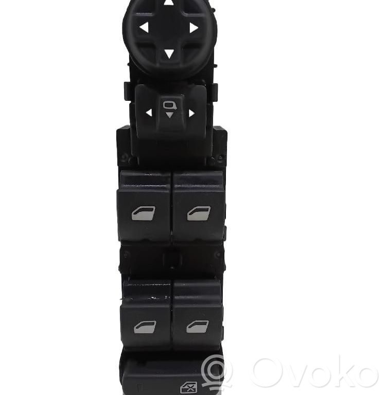 Comutator comandă geamuri electrice   98421760ZD