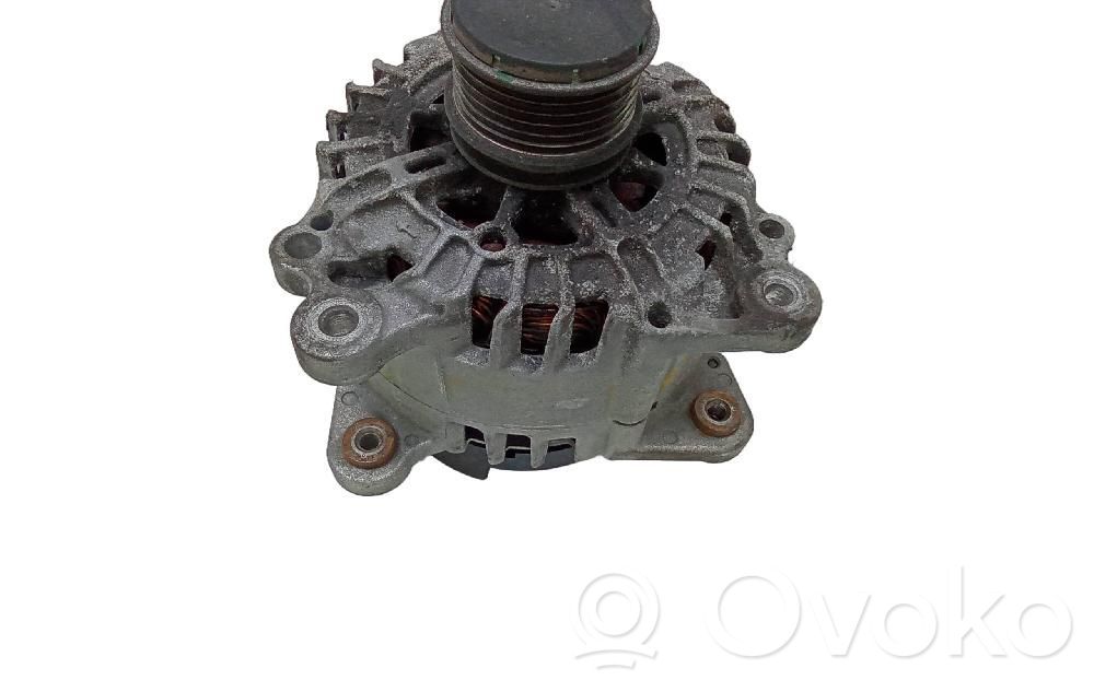 Volkswagen Touran II Generatore/alternatore 