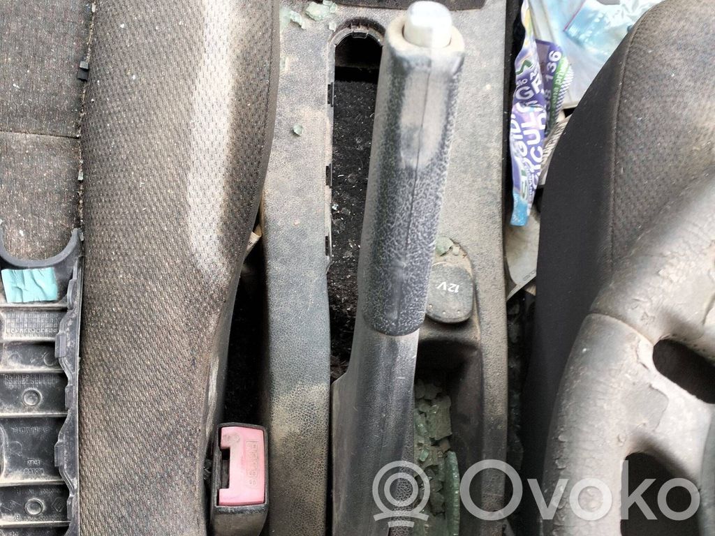 Renault Clio III Osłona dźwigni hamulca ręcznego skóra / tkanina 
