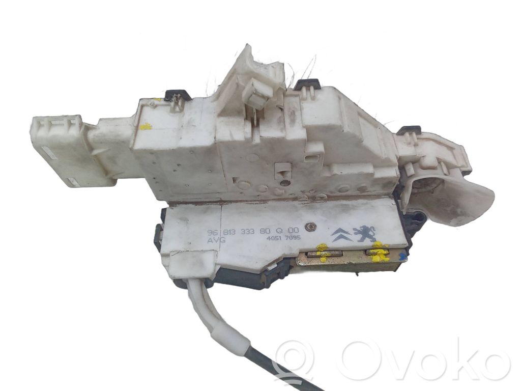 Peugeot 407 Garnitures hayon 