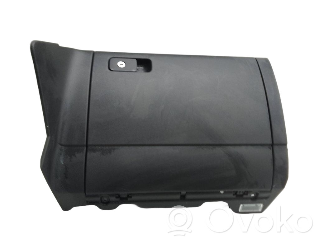 Volkswagen Golf VII Boite à gants