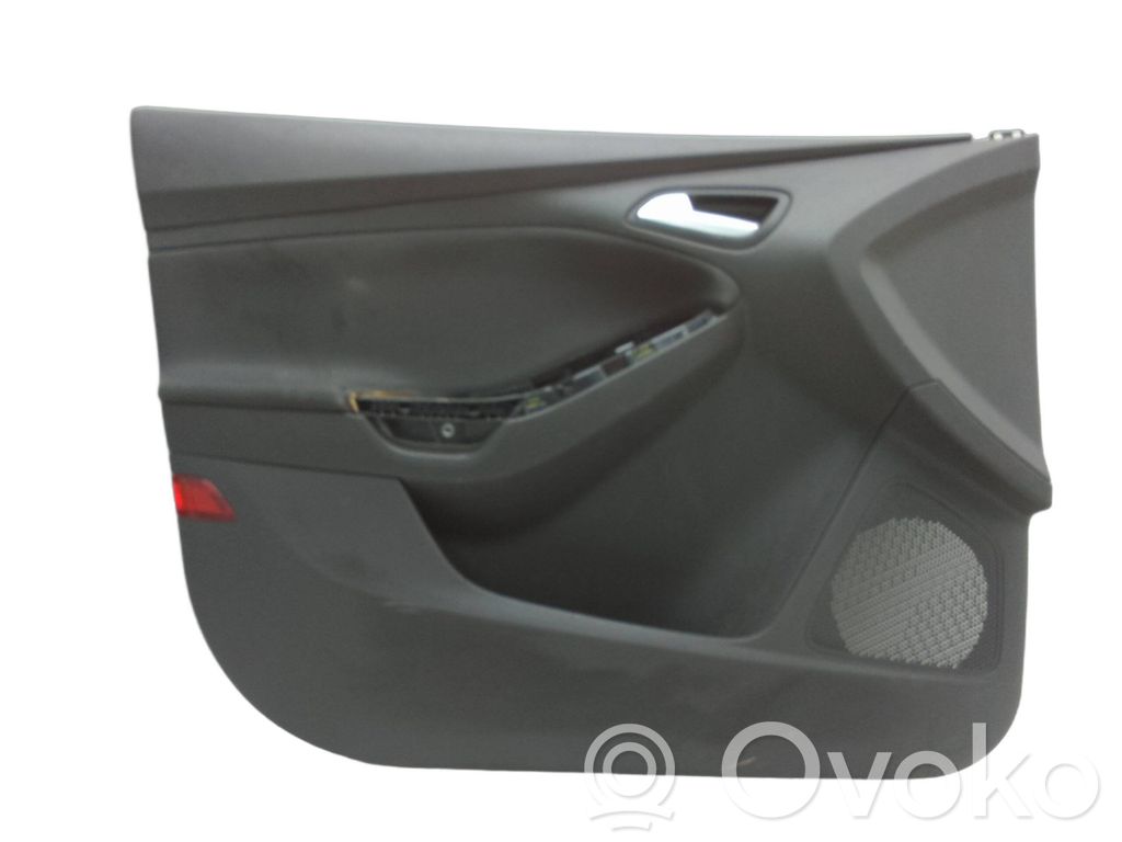 Ford Focus Boczki / Poszycie drzwi przednich