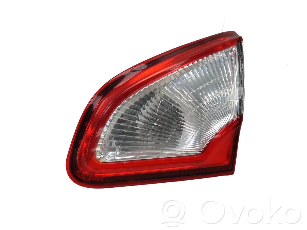 Nissan Qashqai+2 Takavalot 