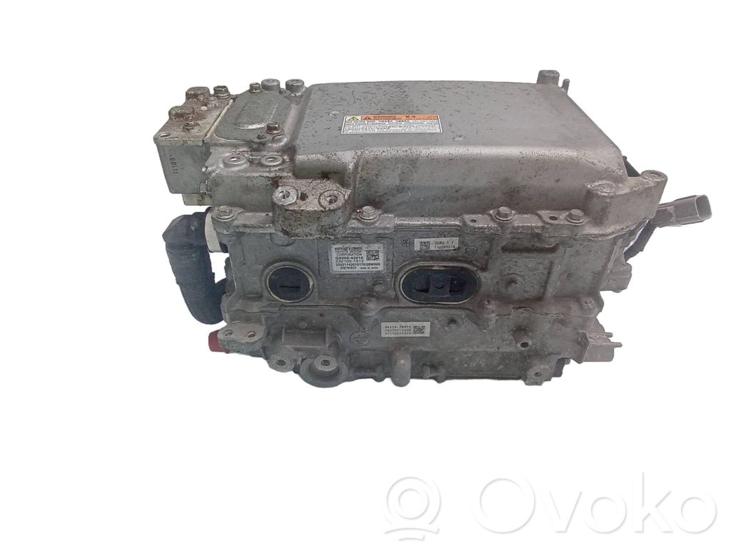 Toyota RAV 4 (XA40) Convertisseur / inversion de tension inverseur 