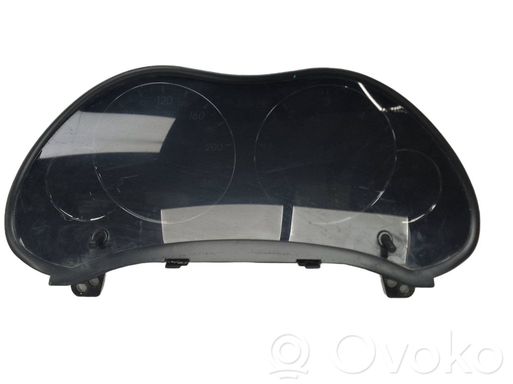 Toyota Avensis T250 Panel de instrumentos 