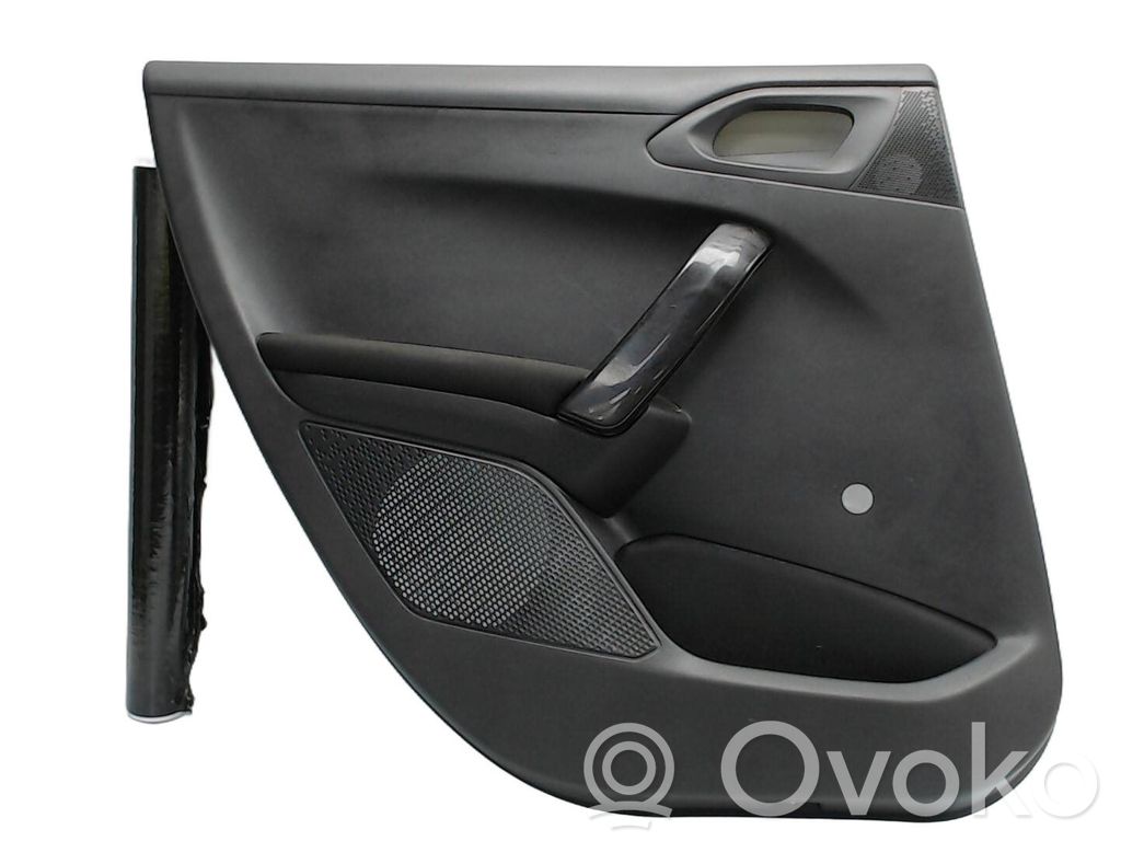 Peugeot 208 I Takaoven verhoilu