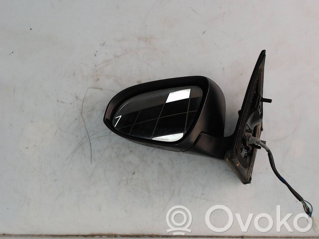 Toyota Auris E180 Elektryczne lusterko boczne drzwi przednich 