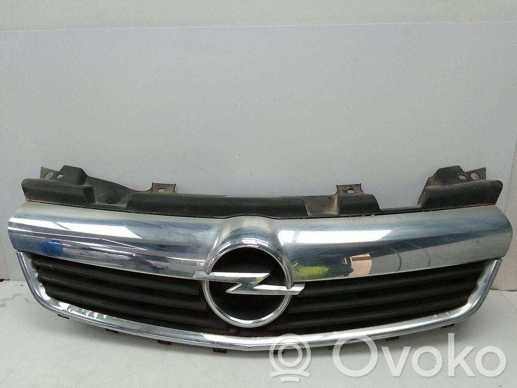 Opel Zafira B Atrapa chłodnicy / Grill 