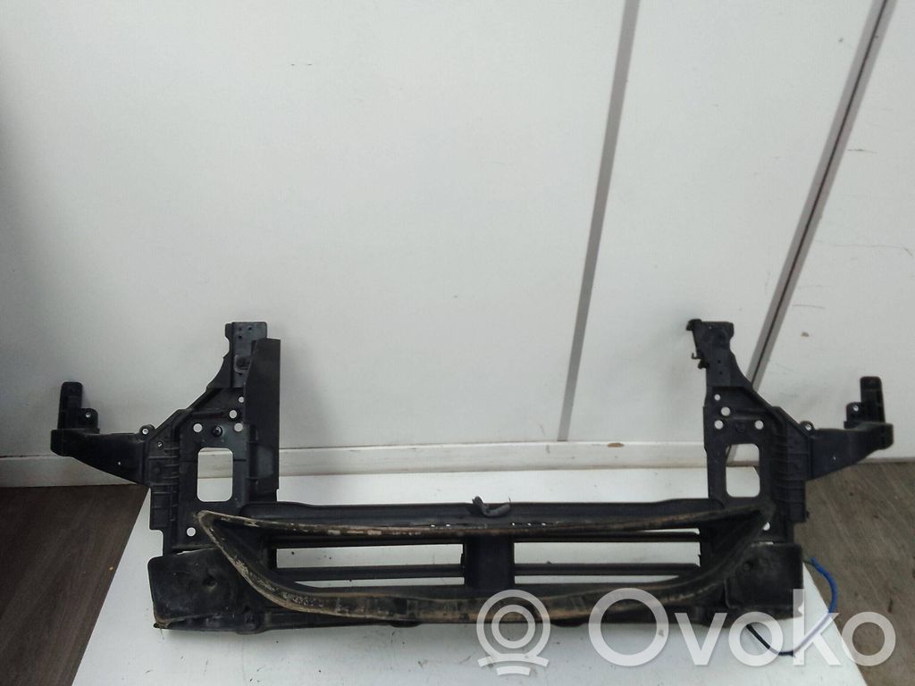 Hyundai i40 Wspornik chlapaczy przednich 