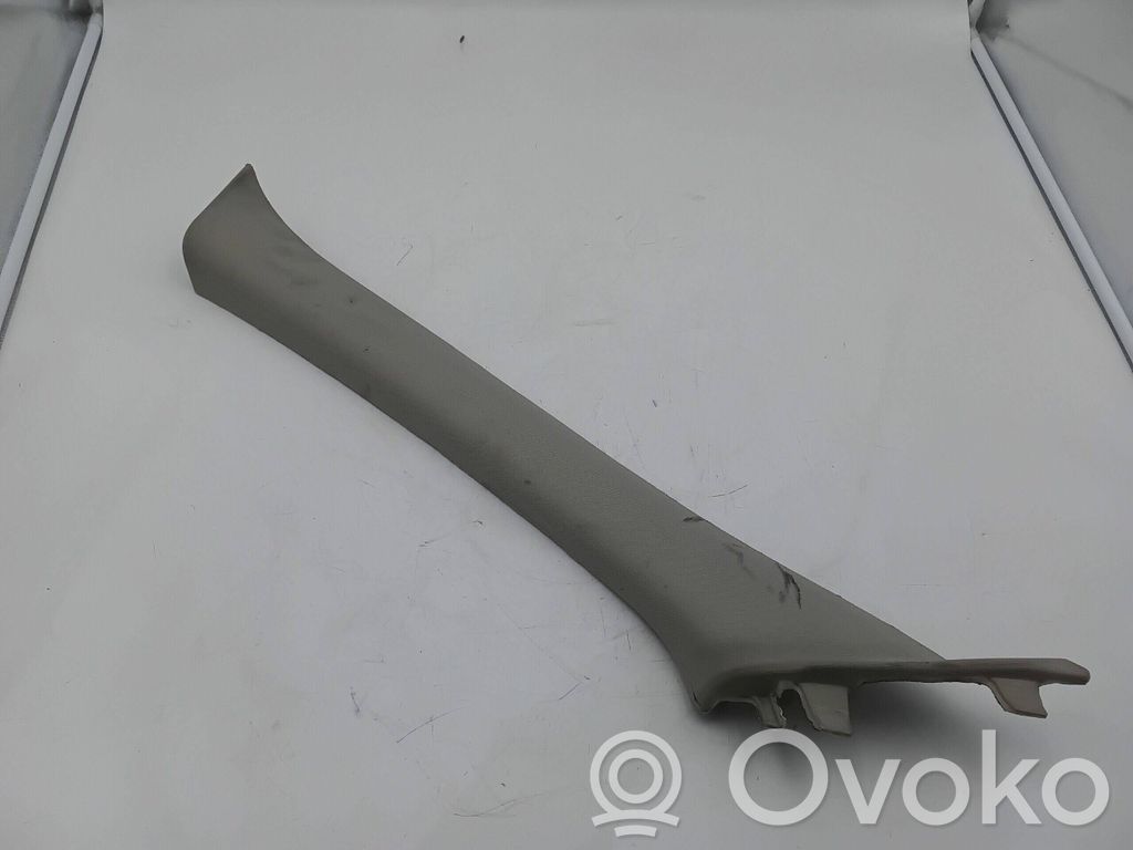 Nissan Qashqai Etupuskurin poikittaistuki