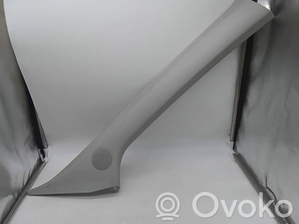 Seat Leon (5F) Rivestimento montante (A)