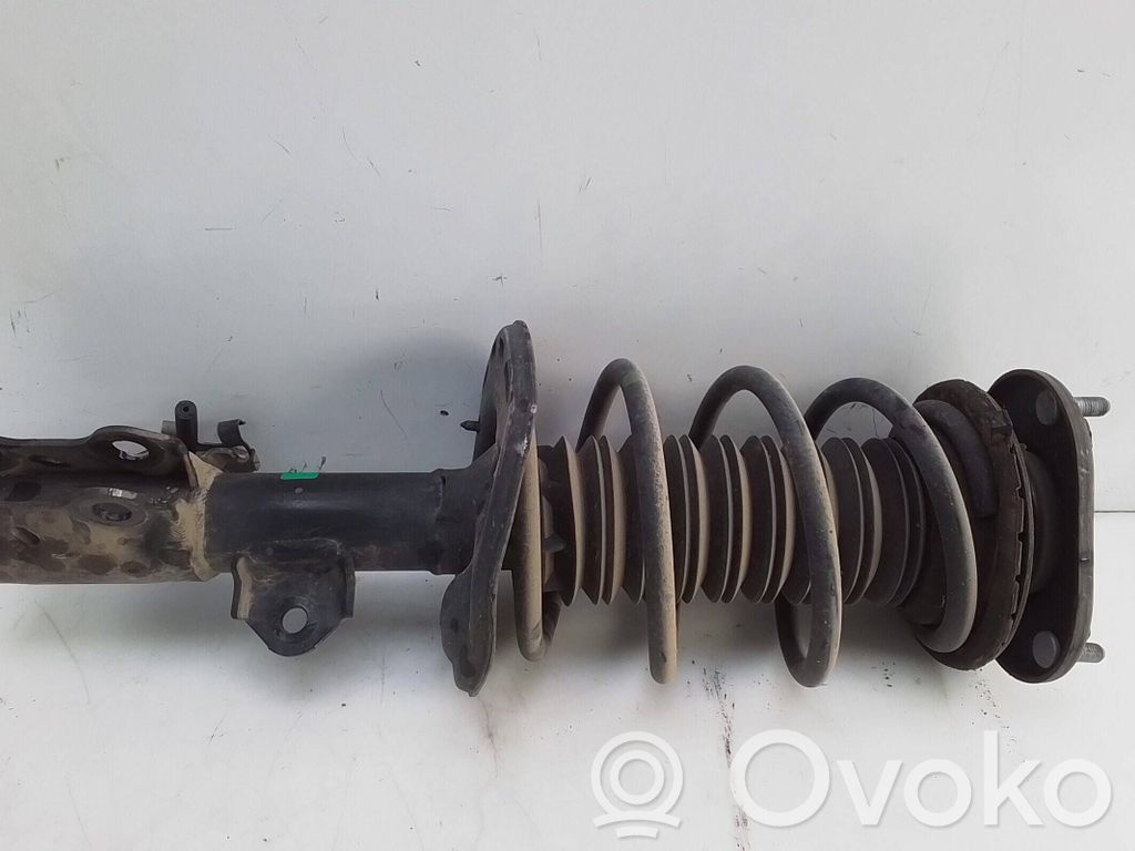 Toyota Auris E180 Priekinis amortizatorius 