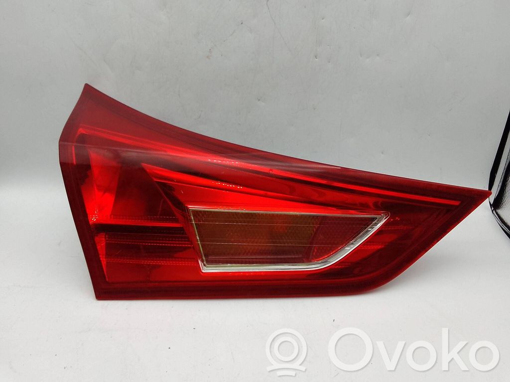 Toyota Auris E180 Lampa tylna 