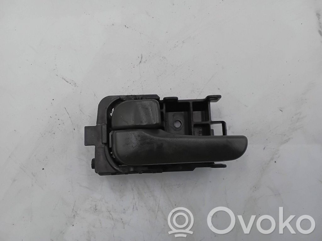 Nissan X-Trail T30 Manecilla externa puerta trasera