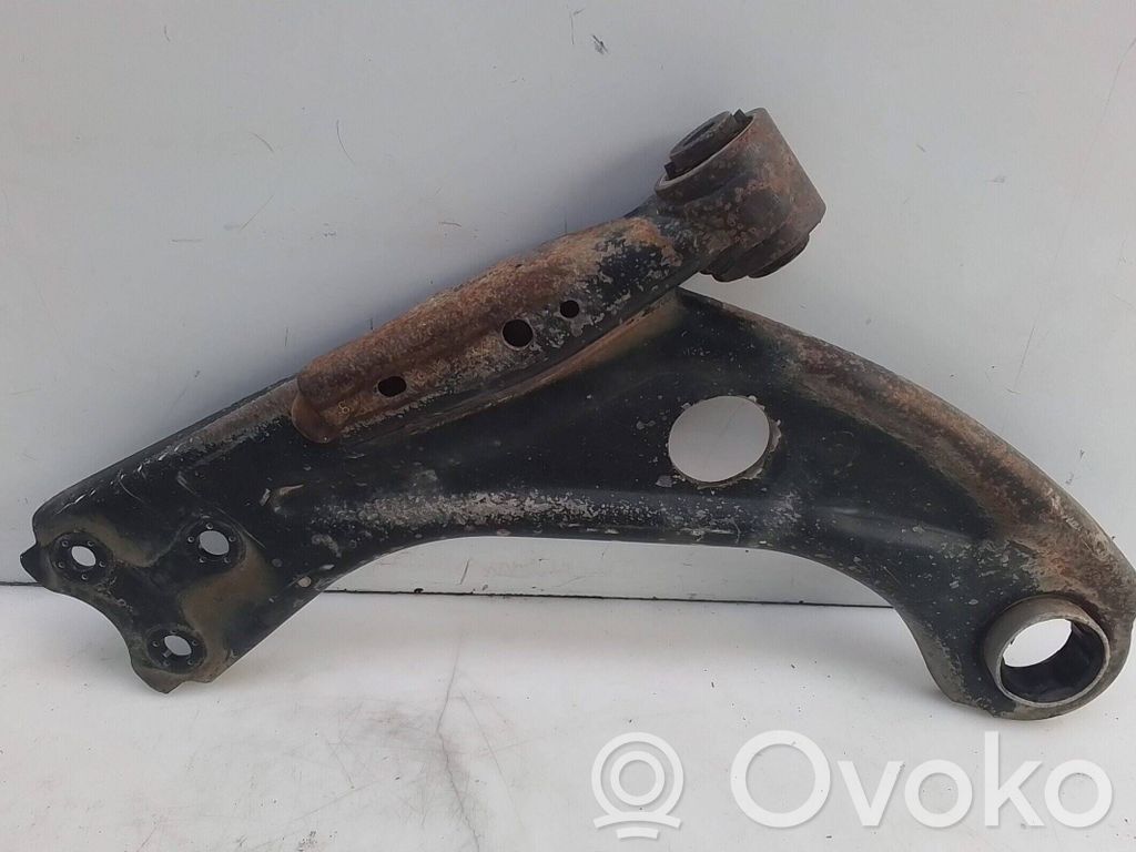 Citroen Berlingo Wahacz przedni 