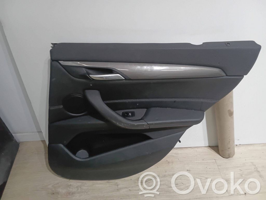 BMW X1 F48 F49 Takaoven verhoilu 